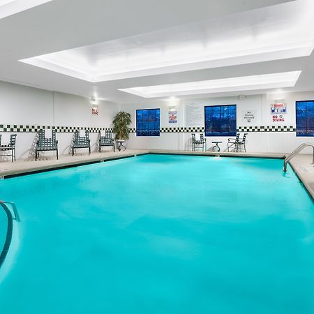 Holiday Inn & Suites Raleigh Cary By Ihg Exteriör bild