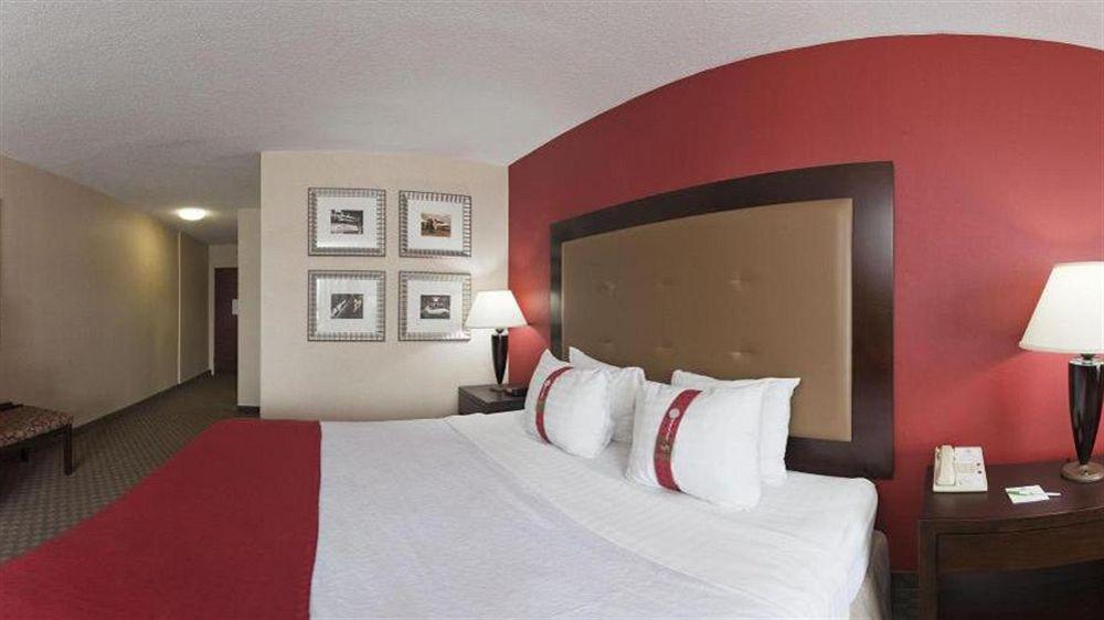 Holiday Inn & Suites Raleigh Cary By Ihg Exteriör bild