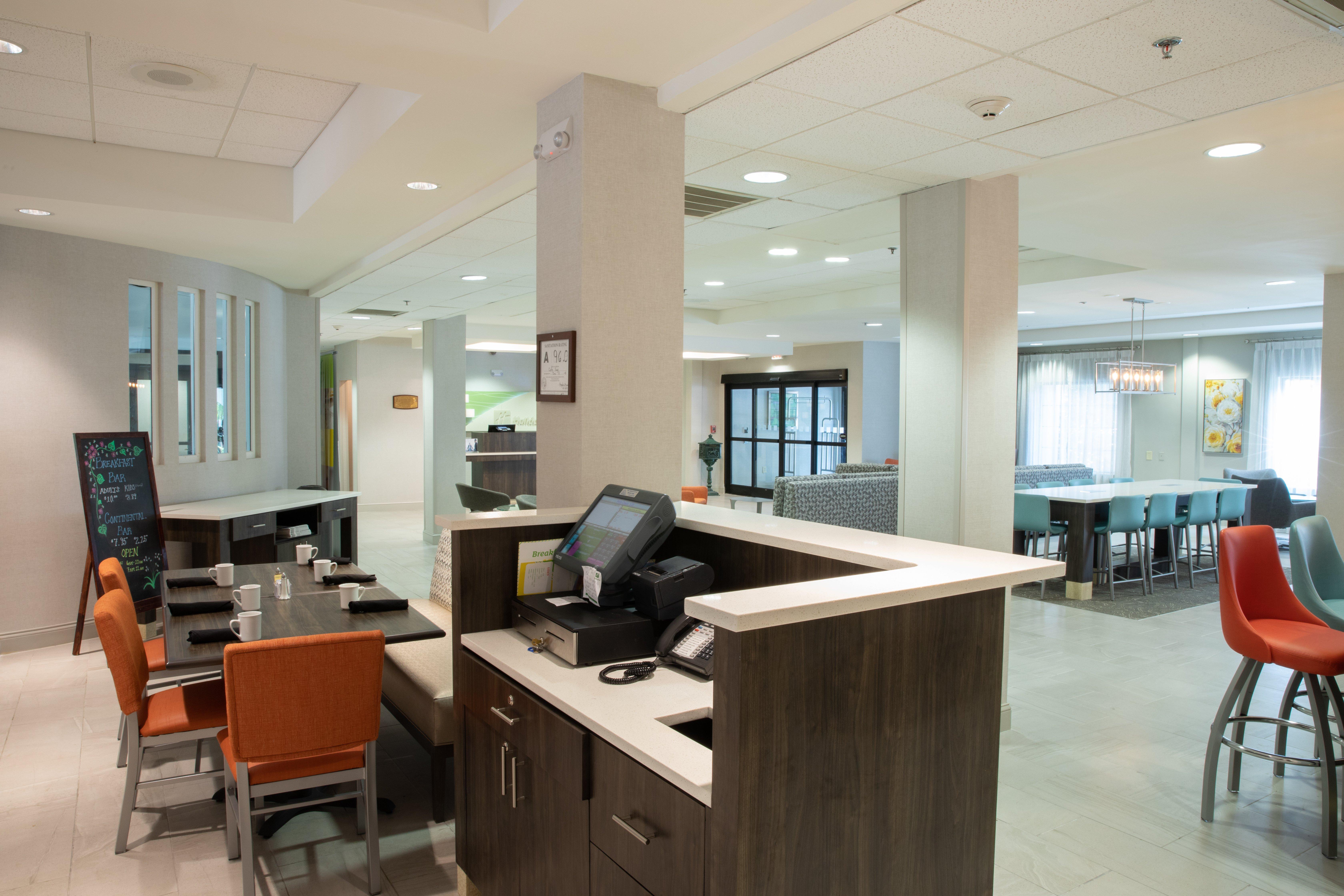 Holiday Inn & Suites Raleigh Cary By Ihg Exteriör bild