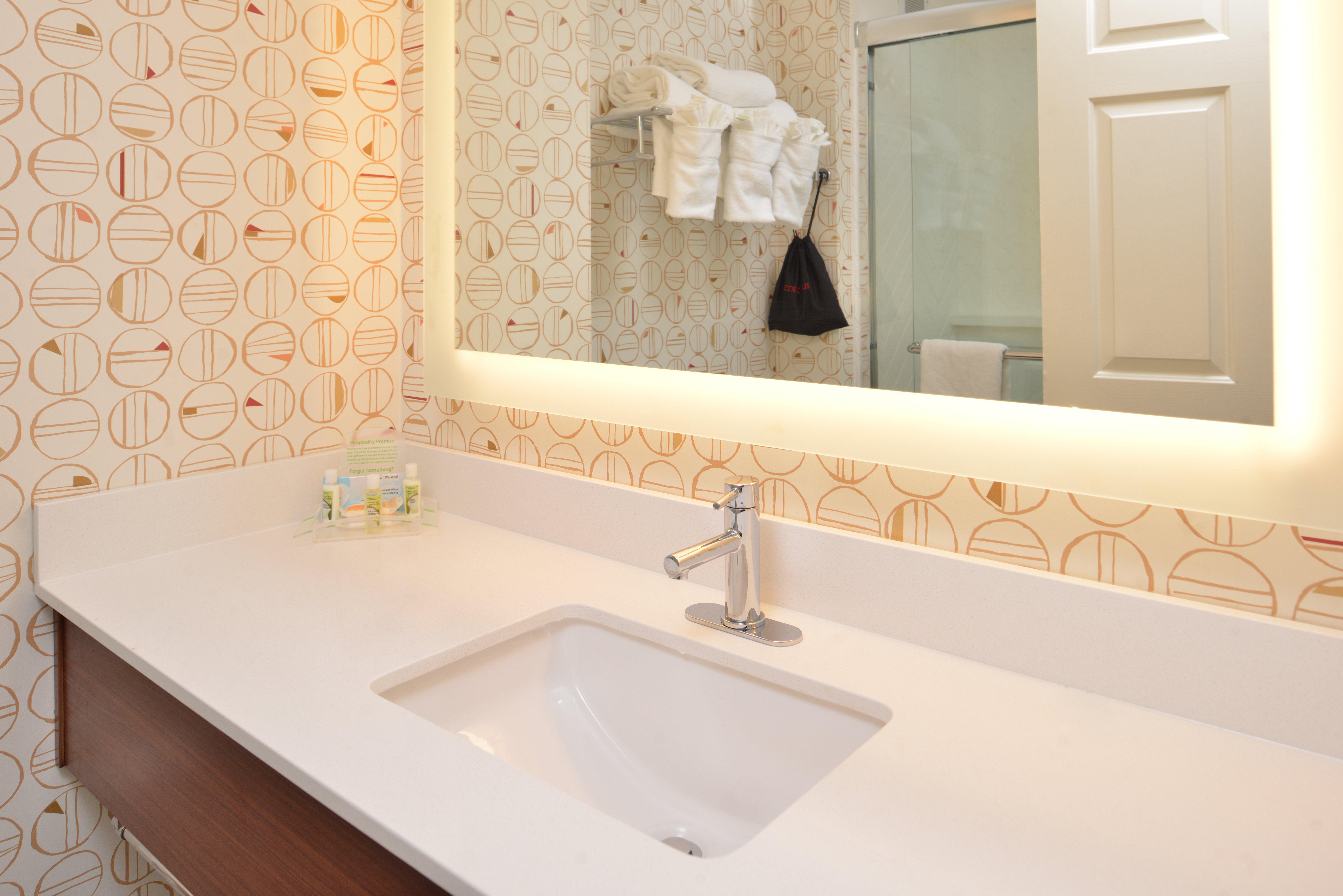 Holiday Inn & Suites Raleigh Cary By Ihg Exteriör bild