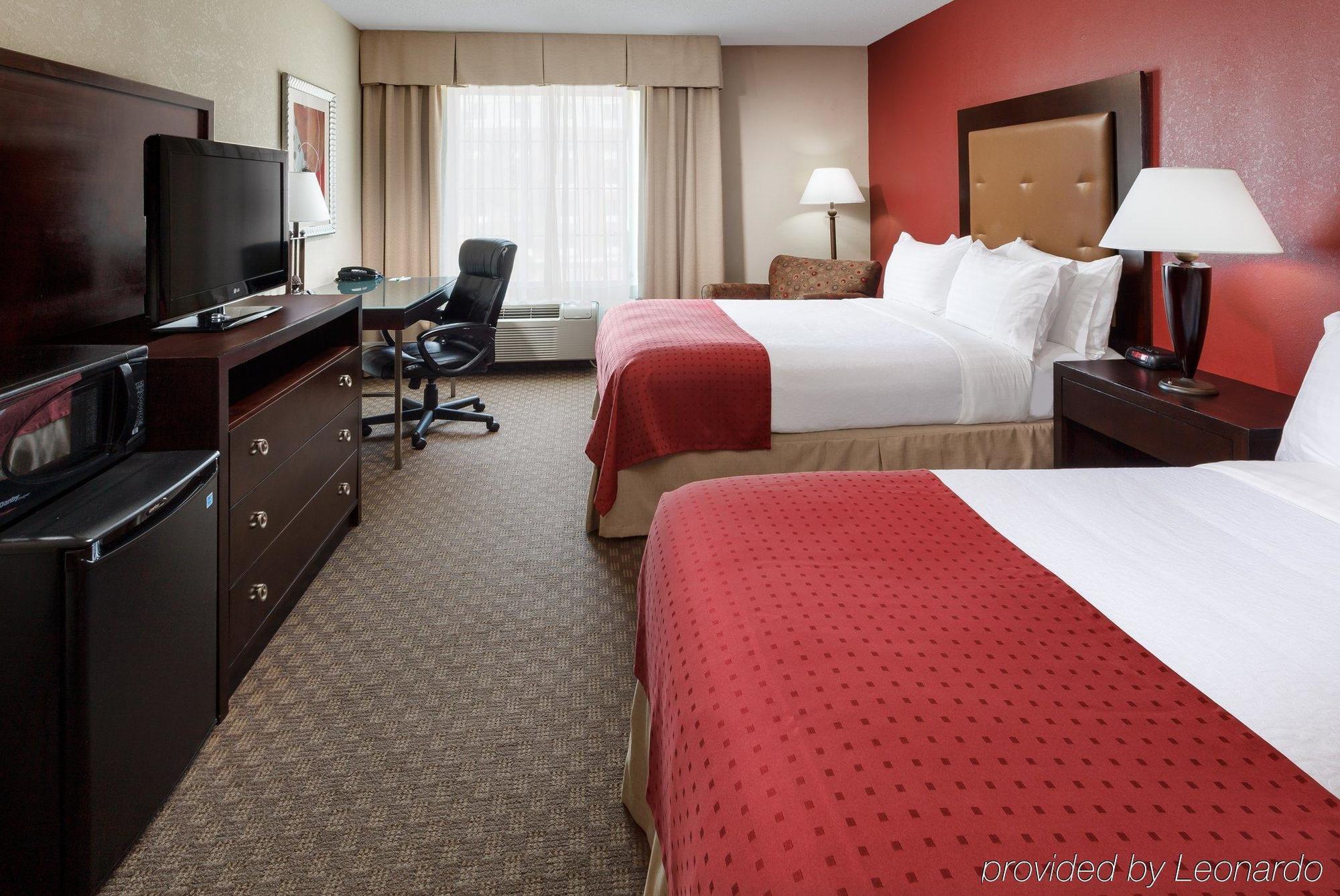 Holiday Inn & Suites Raleigh Cary By Ihg Exteriör bild