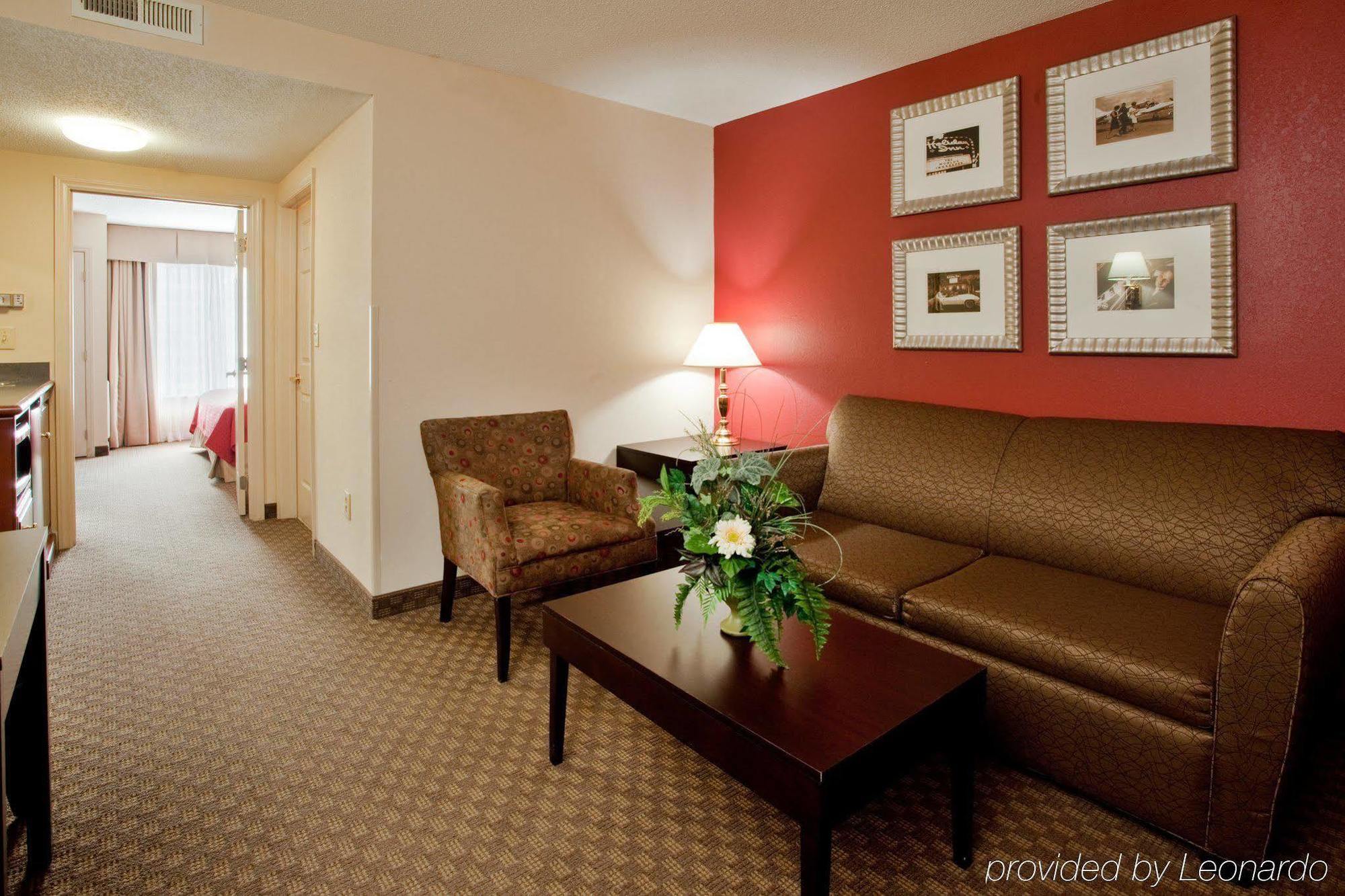 Holiday Inn & Suites Raleigh Cary By Ihg Exteriör bild