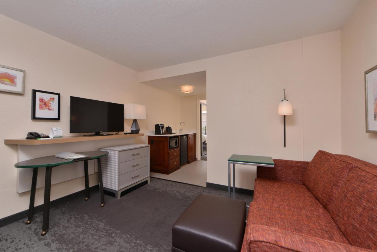 Holiday Inn & Suites Raleigh Cary By Ihg Exteriör bild